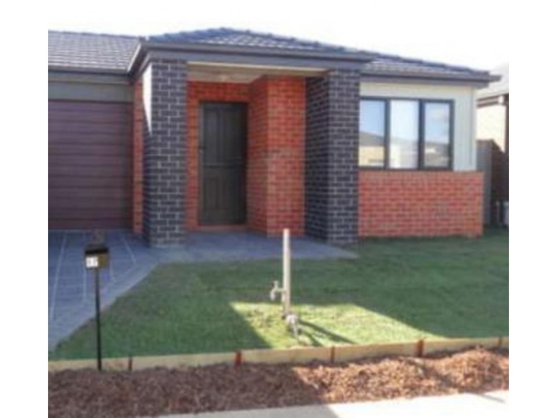 17 Wimpara Crescent, Maddingley VIC 3340