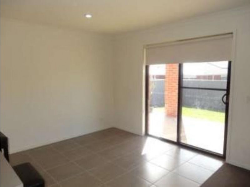 17 Wimpara Crescent, Maddingley VIC 3340