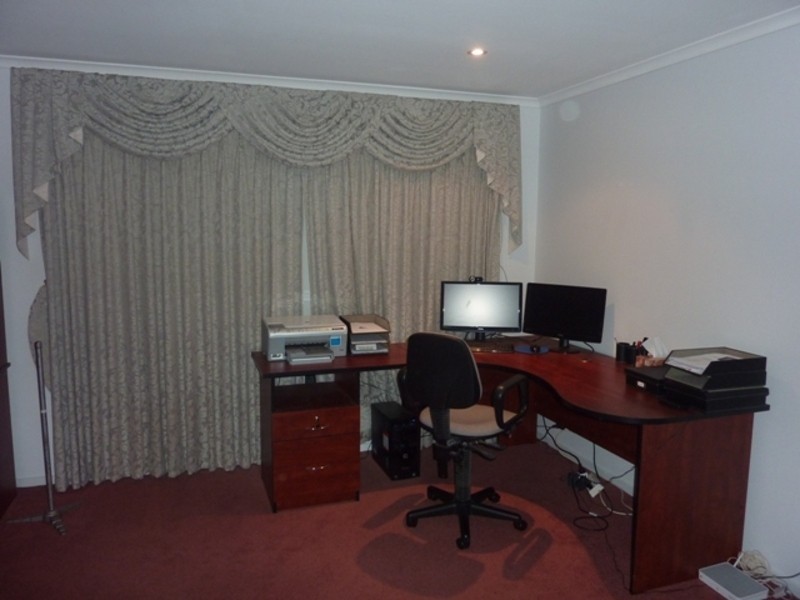 9 Kimberly Court, Berwick VIC 3806