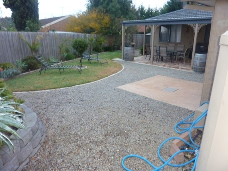 9 Kimberly Court, Berwick VIC 3806