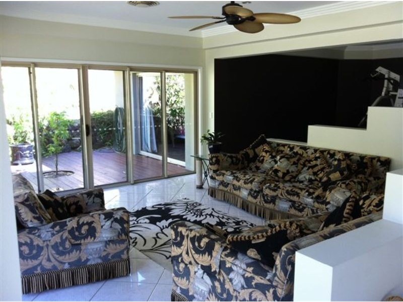 41 Howard Hughes Court, Maudsland QLD 4210