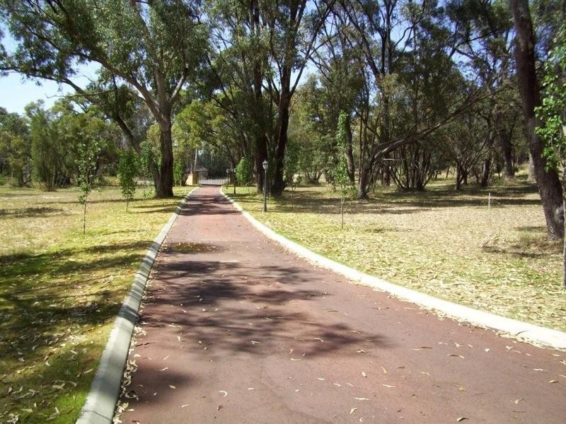 45 Hilltop Rise, Karnup WA 6176