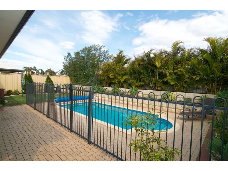 113 Clydebank Crescent, Kinross WA 6028