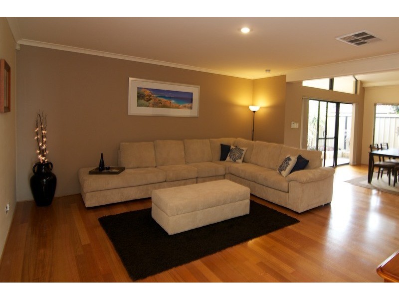 113 Clydebank Crescent, Kinross WA 6028