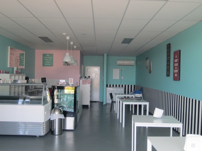 2/2 Brushfoot Boulevard, Hammond Park WA 6164