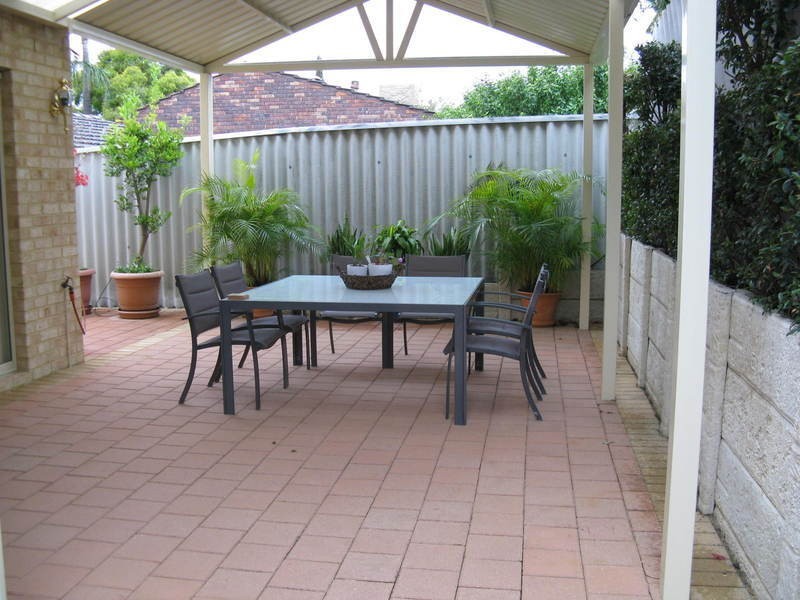 27 Queens Road, Mount Pleasant WA 6153