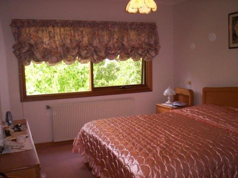 55 Douglas Road, Mount Macedon VIC 3441