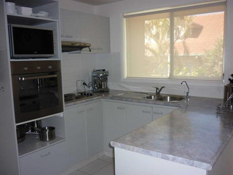 9/168 Queen Street, Southport QLD 4215