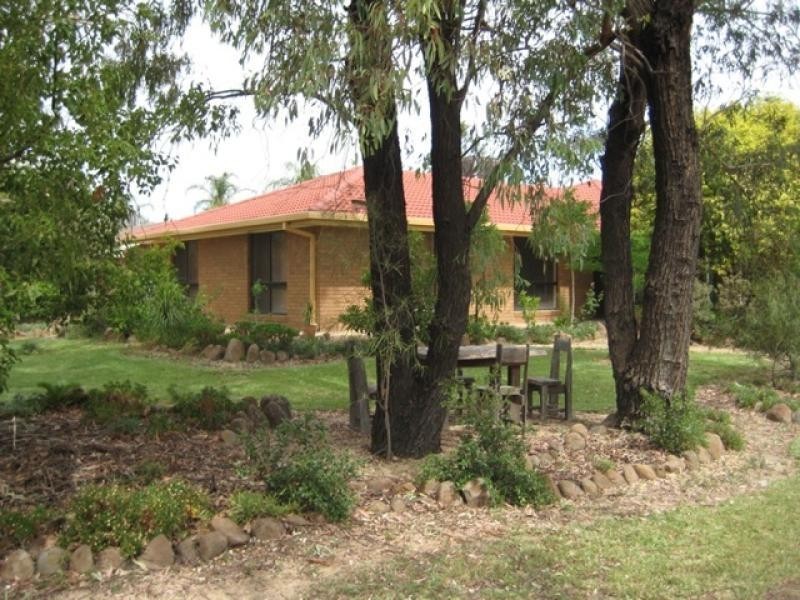 1 Cummins Avenue, Moree NSW 2400