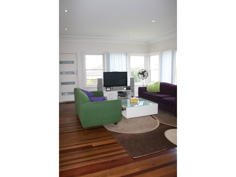 724 Lawrence Hargrave Drive, Coledale NSW 2515