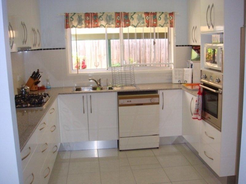 57 Waverley Road, Camp Hill QLD 4152