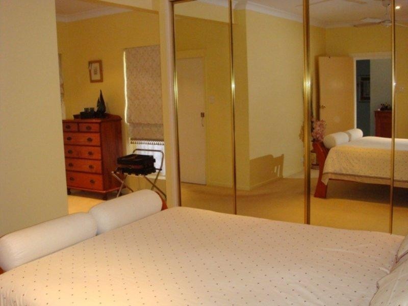 57 Waverley Road, Camp Hill QLD 4152