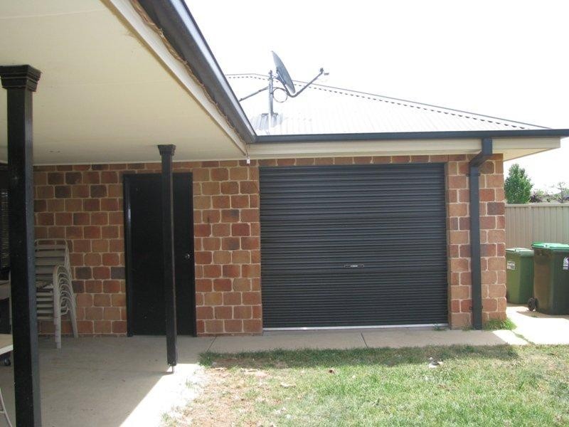 66 Yentoo, Glenfield Park NSW 2650