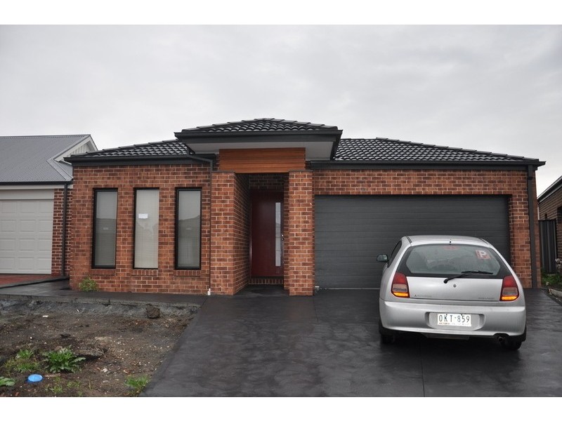 7 Howatt Place, South Morang VIC 3752