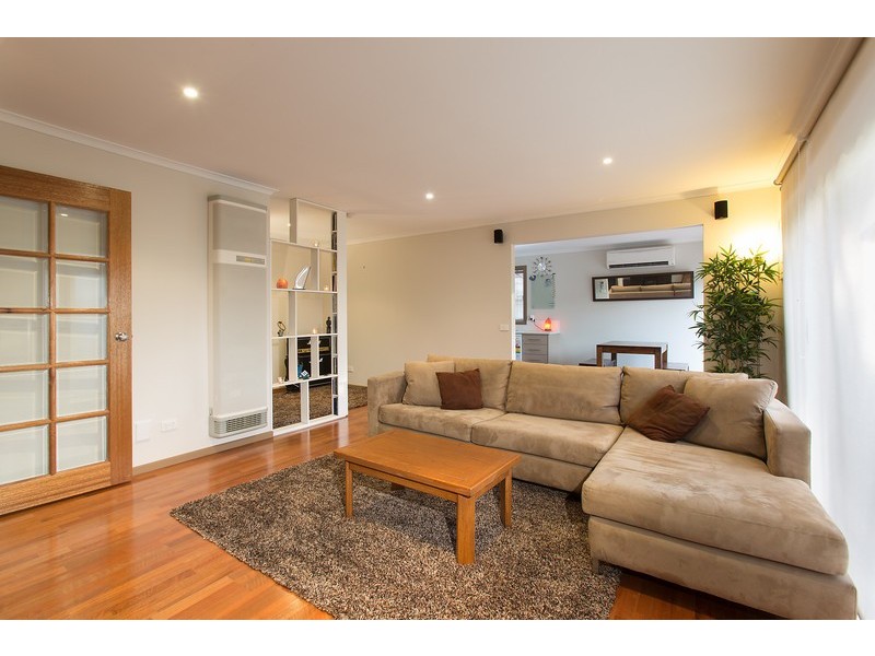 8/4 – 8 Renver Road, Clayton VIC 3168