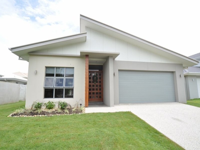 9 Rhodium Cresent, Hope Island QLD 4212