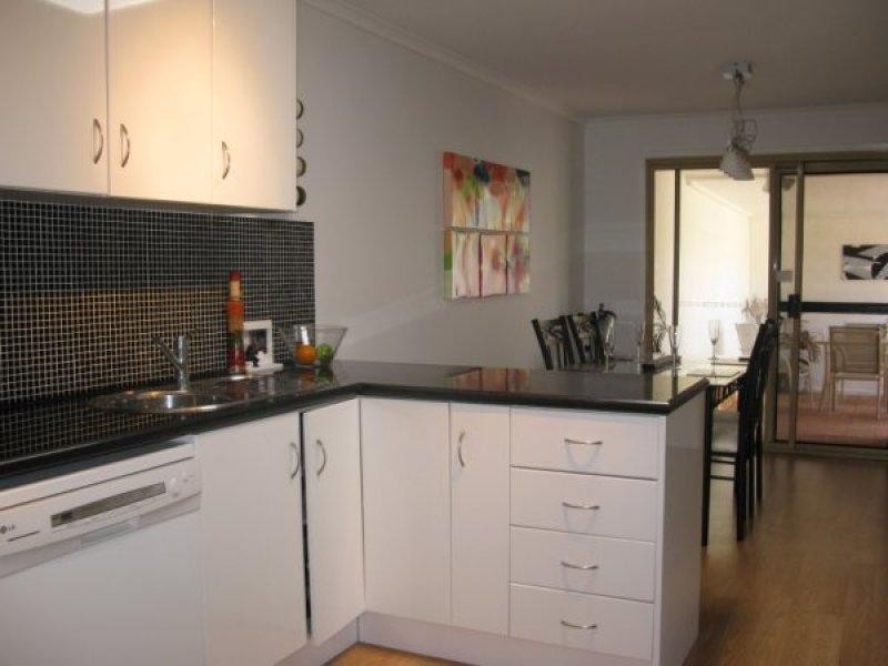 2/32 Mildura Drive, Helensvale QLD 4212