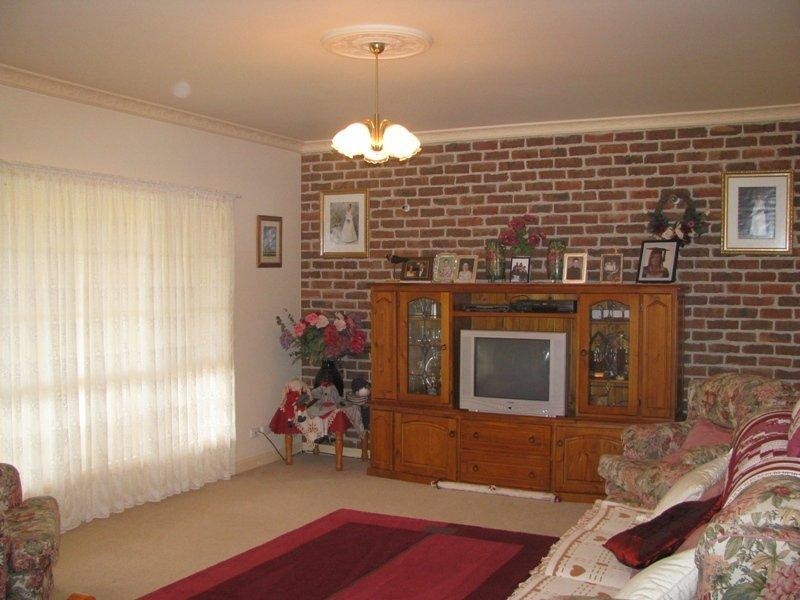 29 Booth Street, Coolamon NSW 2701