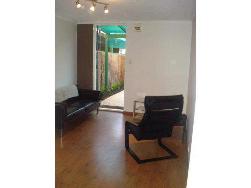 6a/19 Herdsman Parade, Wembley WA 6014