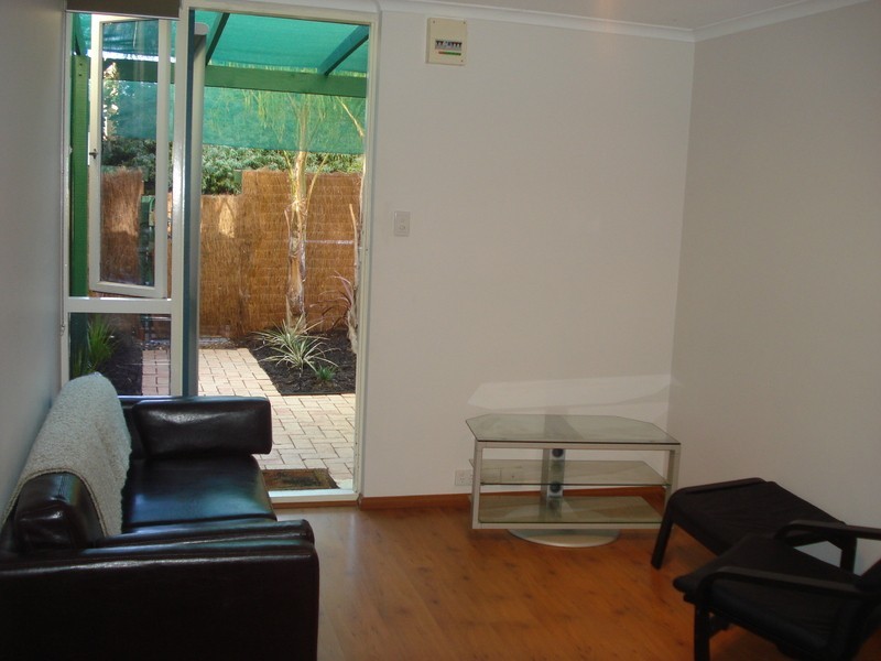 6a/19 Herdsman Parade, Wembley WA 6014