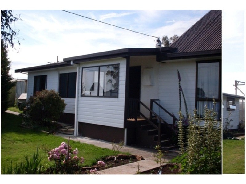 1 Little Quiggins St, Waratah TAS 7321