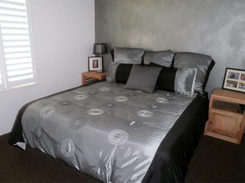 8 Wicklow Circle, Darch WA 6065