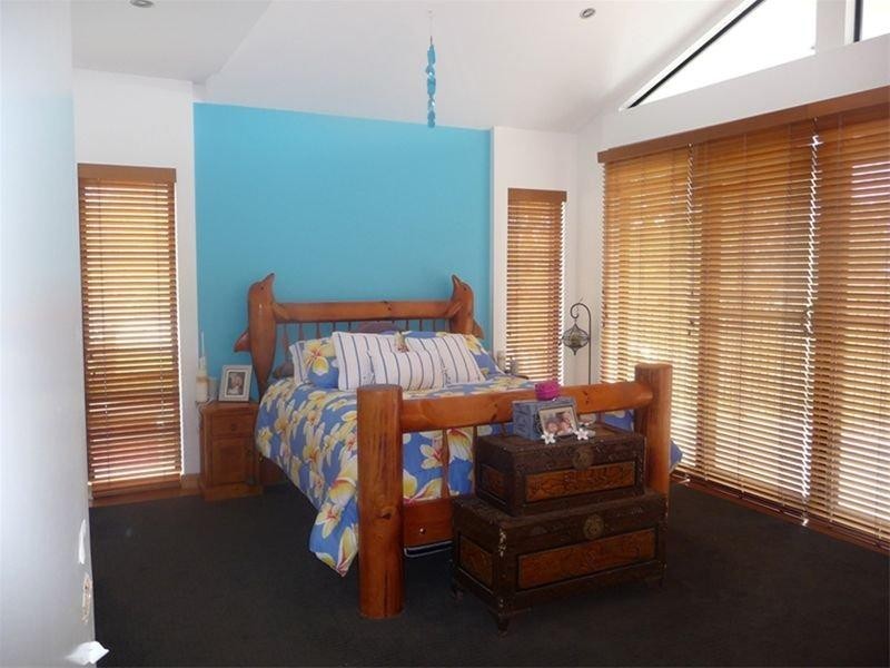 94 Terence Avenue, Lake Munmorah NSW 2259