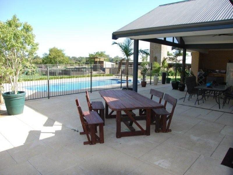 55 Henley Street, Henley Brook WA 6055