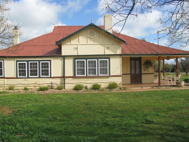 5 Waterview Street, Ganmain NSW 2702