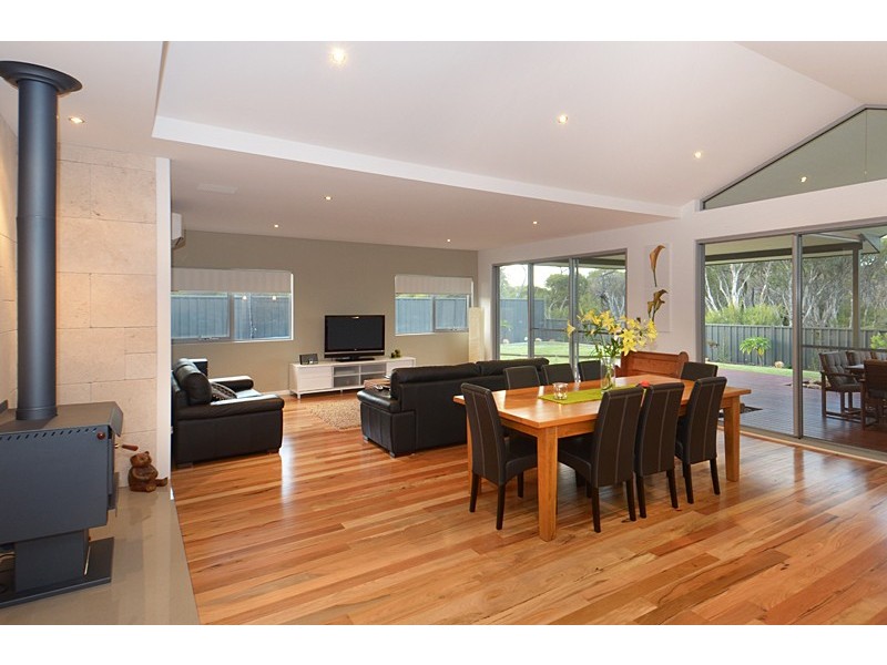 37 Martindale Drive, Dunsborough WA 6281