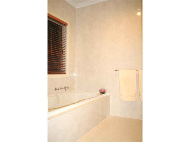 32 Loddon Road, Murray Bridge SA 5253