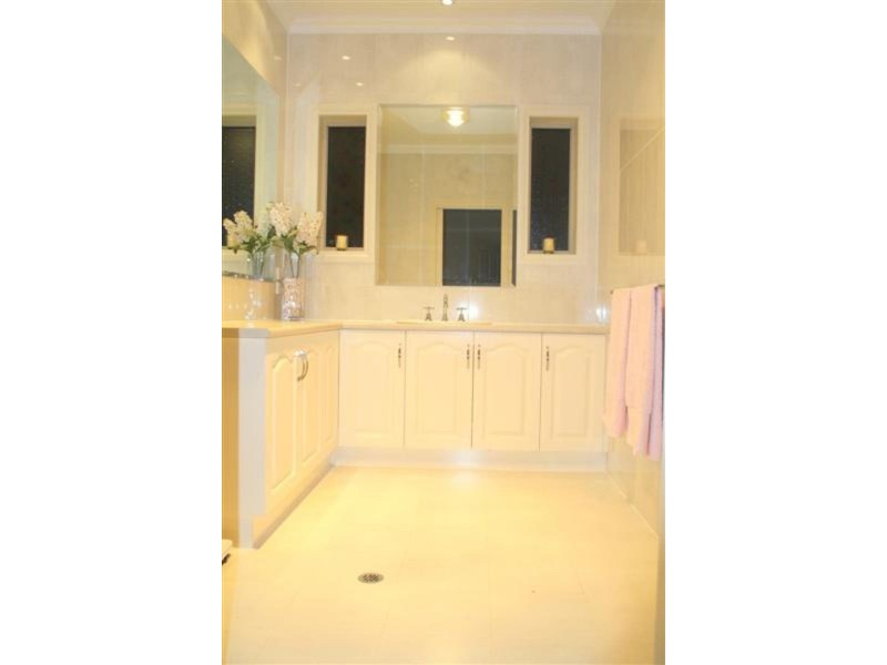 32 Loddon Road, Murray Bridge SA 5253