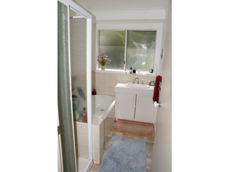 33 Butterworth St, Castlemaine VIC 3450
