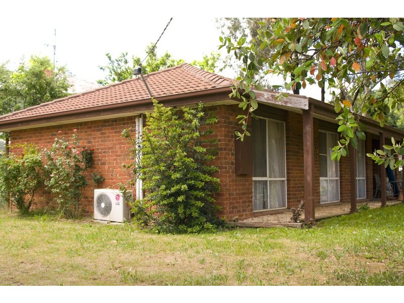 33 Butterworth St, Castlemaine VIC 3450