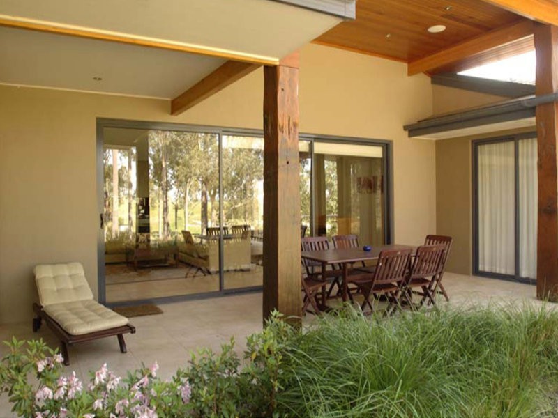 8  Ironbark Drive, Pokolbin NSW 2320