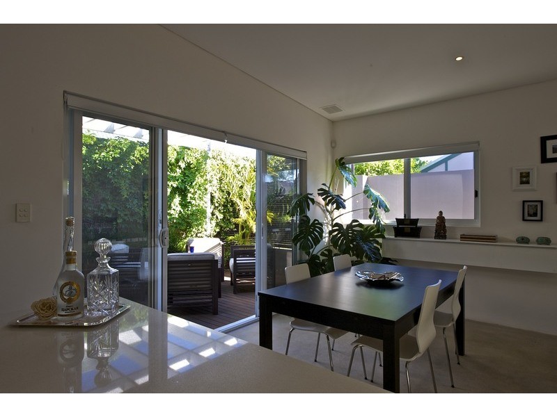 28A Windsor St, Perth WA 6000