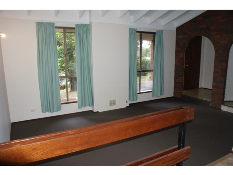 34 Orangedale Rd, Lesmurdie WA 6076