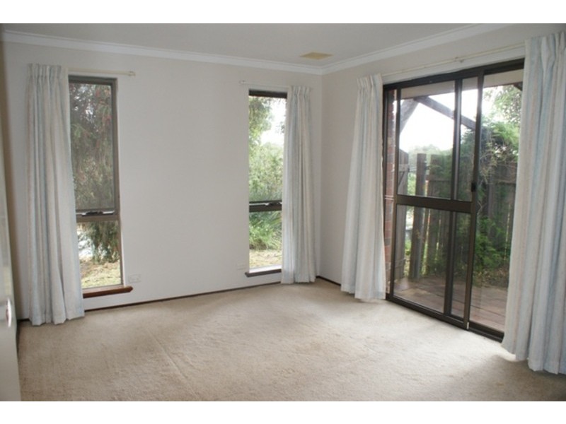 34 Orangedale Rd, Lesmurdie WA 6076