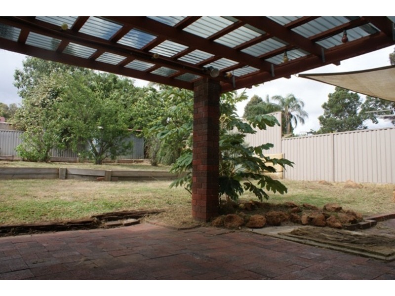34 Orangedale Rd, Lesmurdie WA 6076