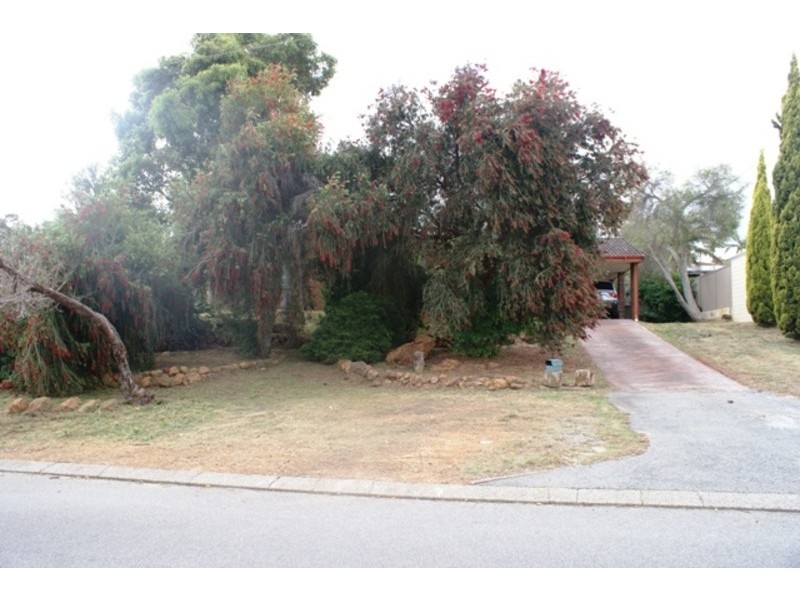 34 Orangedale Rd, Lesmurdie WA 6076