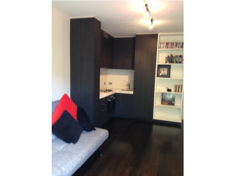 1/74 Mathoura Road, Toorak VIC 3142