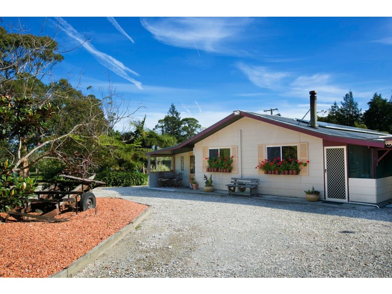170 Lees Road, Robertson NSW 2577