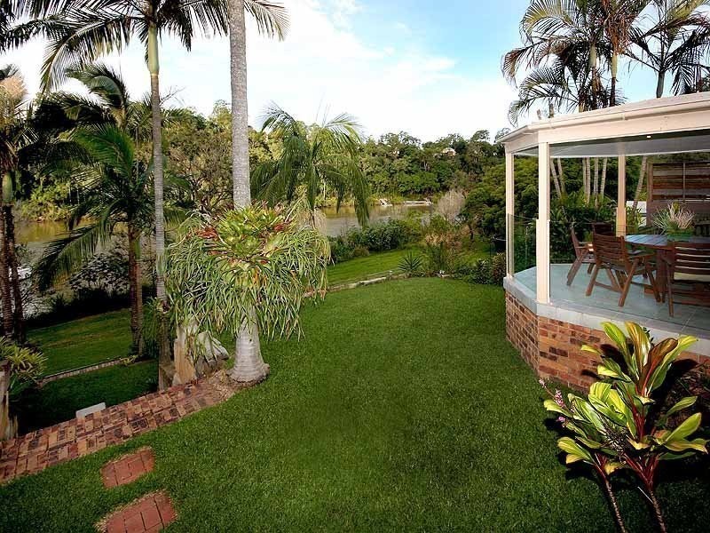 37 Mandalay Street, Fig Tree Pocket QLD 4069