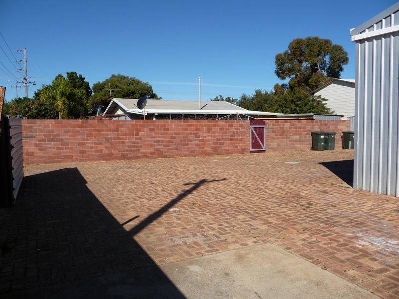 25 Nairn Street, Leeman WA 6514