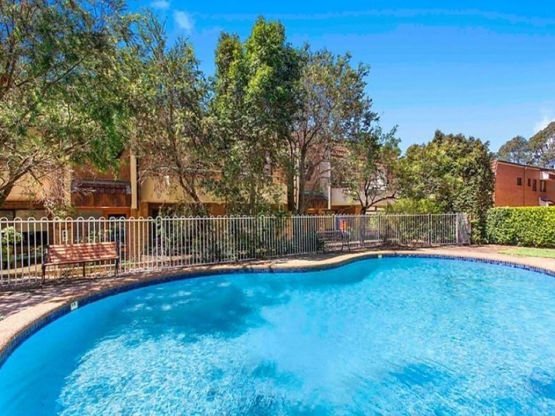 6 Freeman Pl, Carlingford NSW 2118