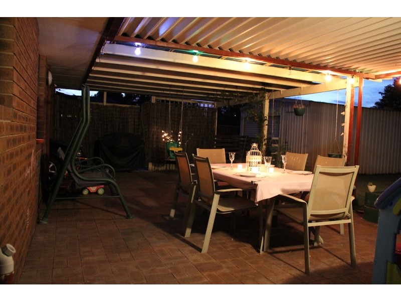 33 Keslake Way, Parkwood WA 6147