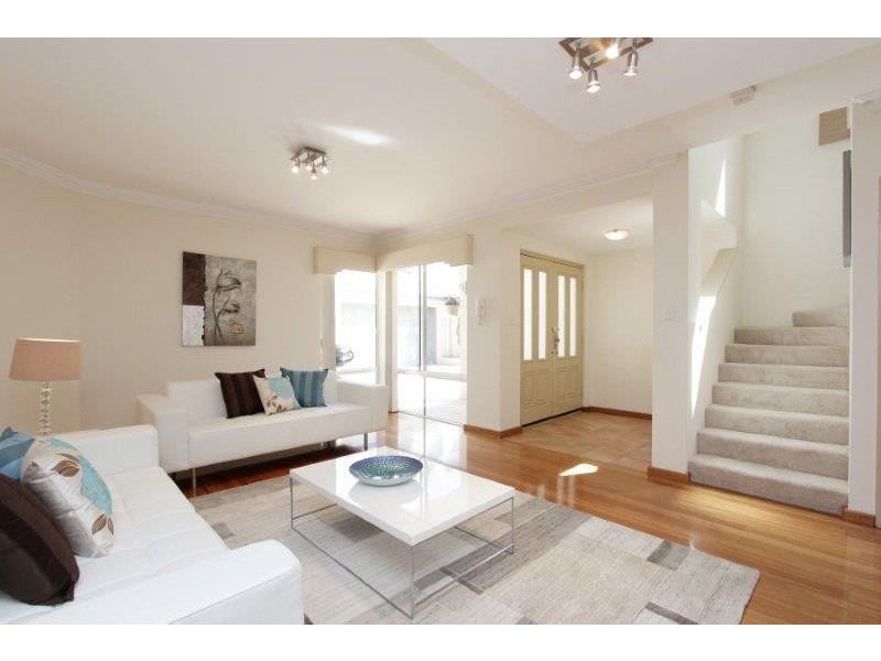 2/20 Stone Street, South Perth WA 6151