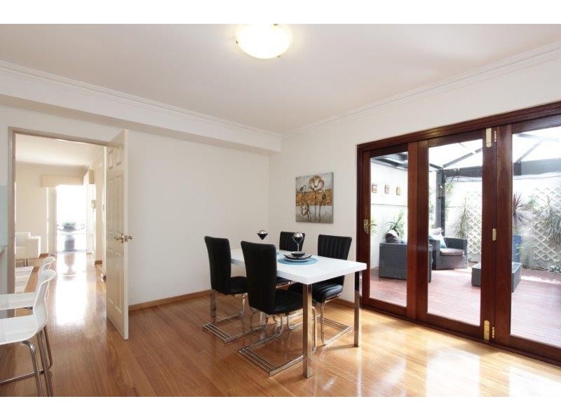 2/20 Stone Street, South Perth WA 6151