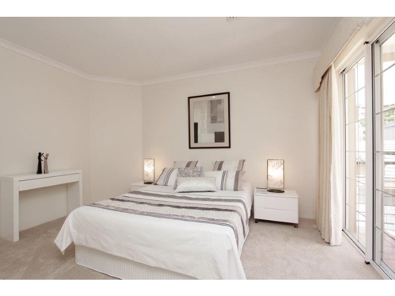 2/20 Stone Street, South Perth WA 6151