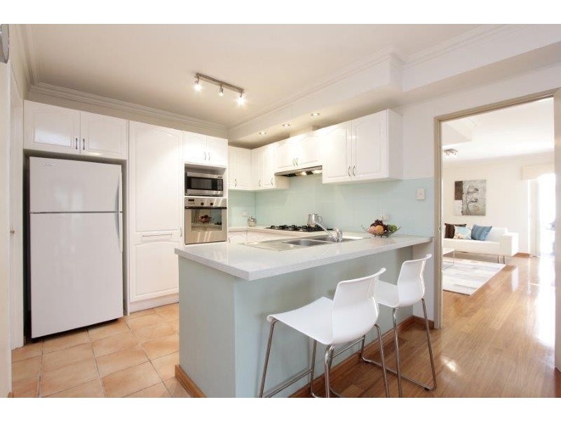 2/20 Stone Street, South Perth WA 6151